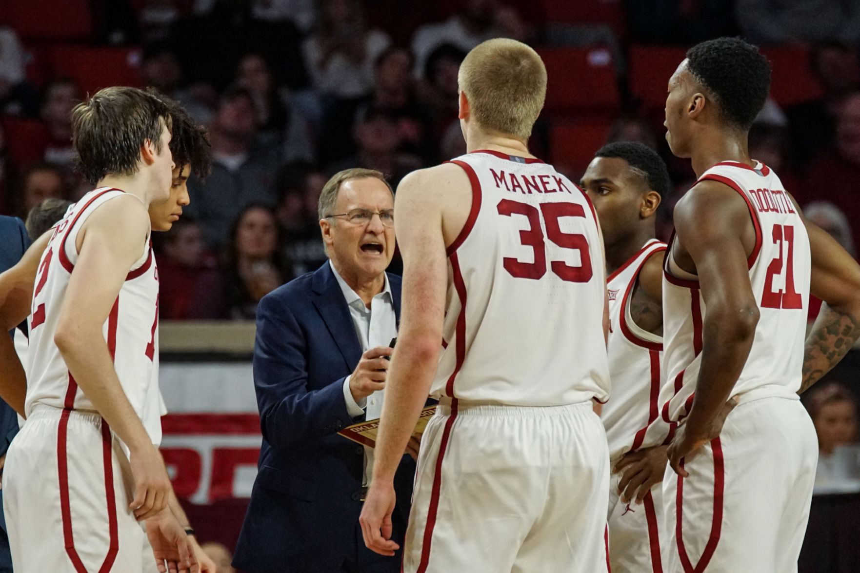 Lon Kruger talks to taem